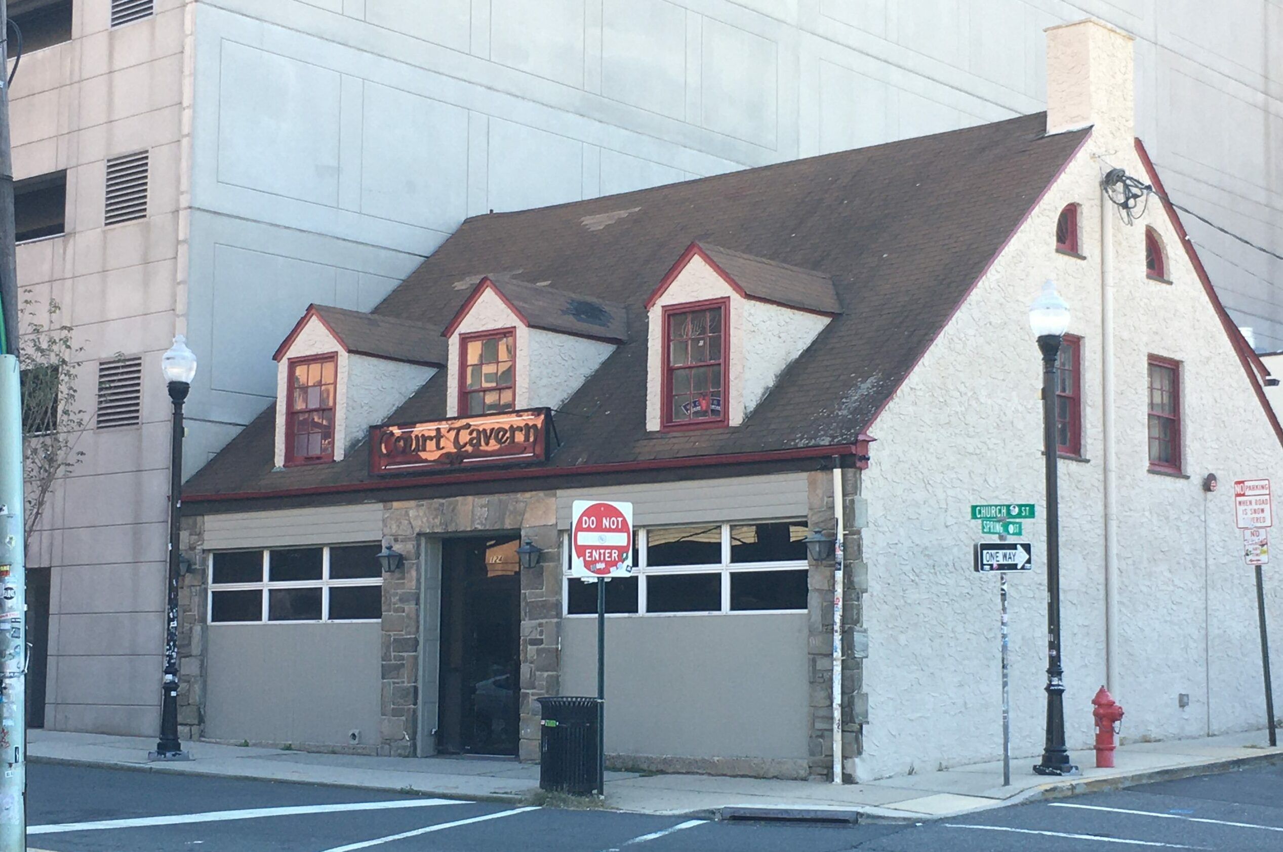 Court Tavern to Become Vegan Restaurant This Spring