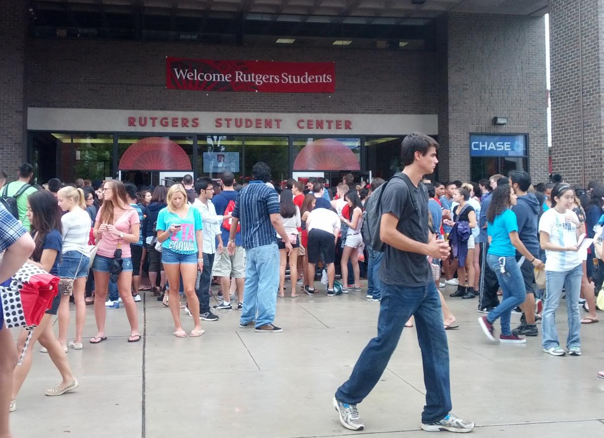 Overcrowded Involvement Fair Showcases Lack of Multipurpose Space at